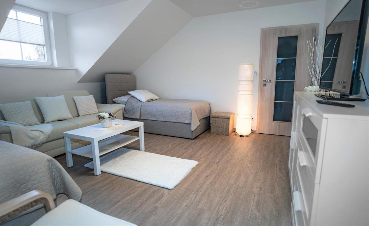 Apartmanovy Dum Sklipek 트러트노브 외부 사진