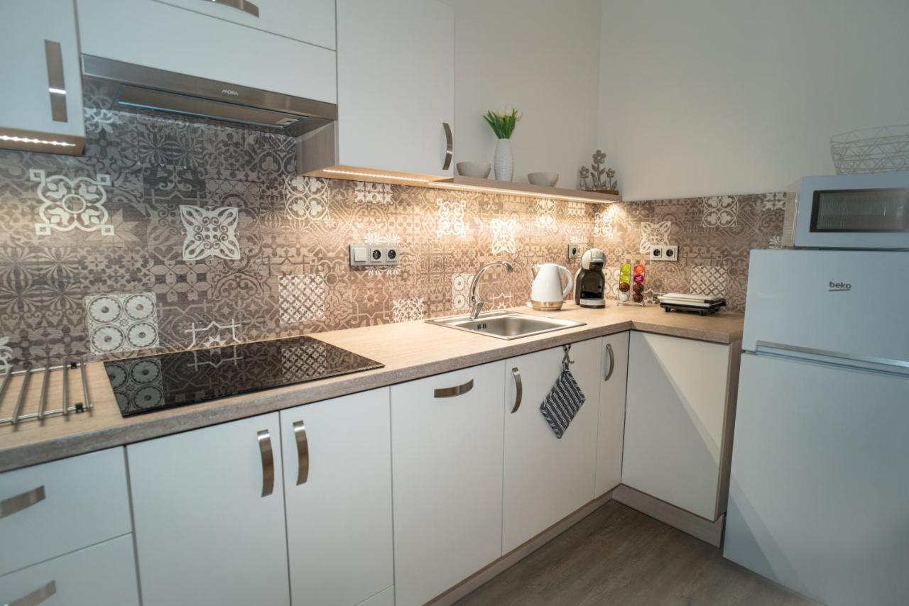 Apartmanovy Dum Sklipek 트러트노브 외부 사진