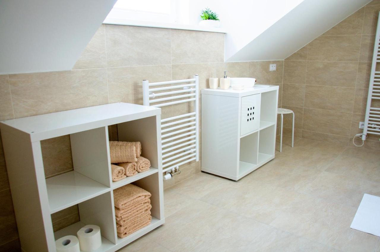 Apartmanovy Dum Sklipek 트러트노브 외부 사진