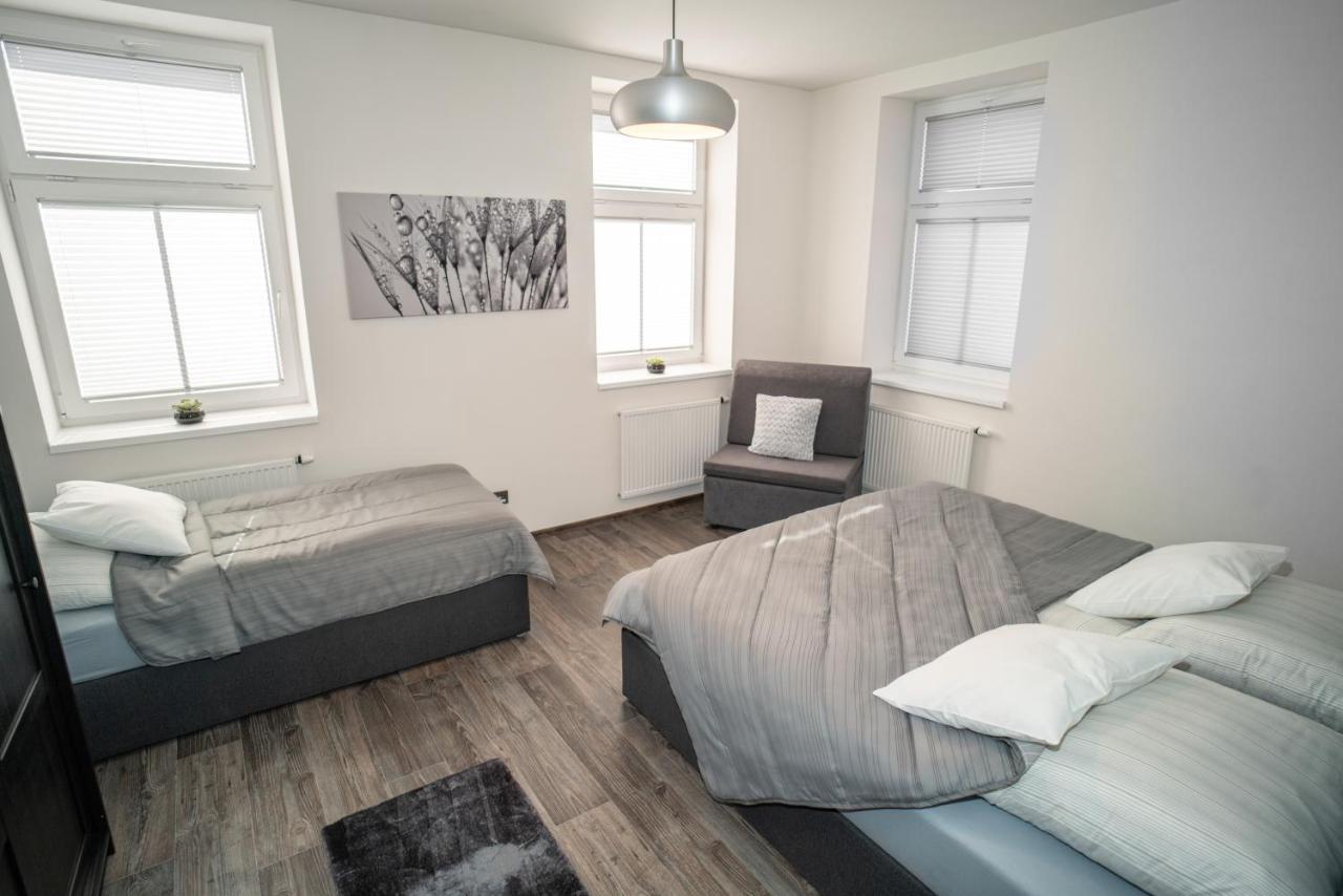 Apartmanovy Dum Sklipek 트러트노브 외부 사진