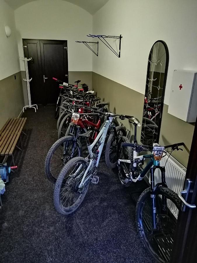Apartmanovy Dum Sklipek 트러트노브 외부 사진
