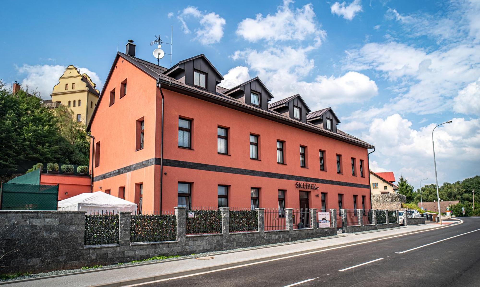 Apartmanovy Dum Sklipek 트러트노브 외부 사진