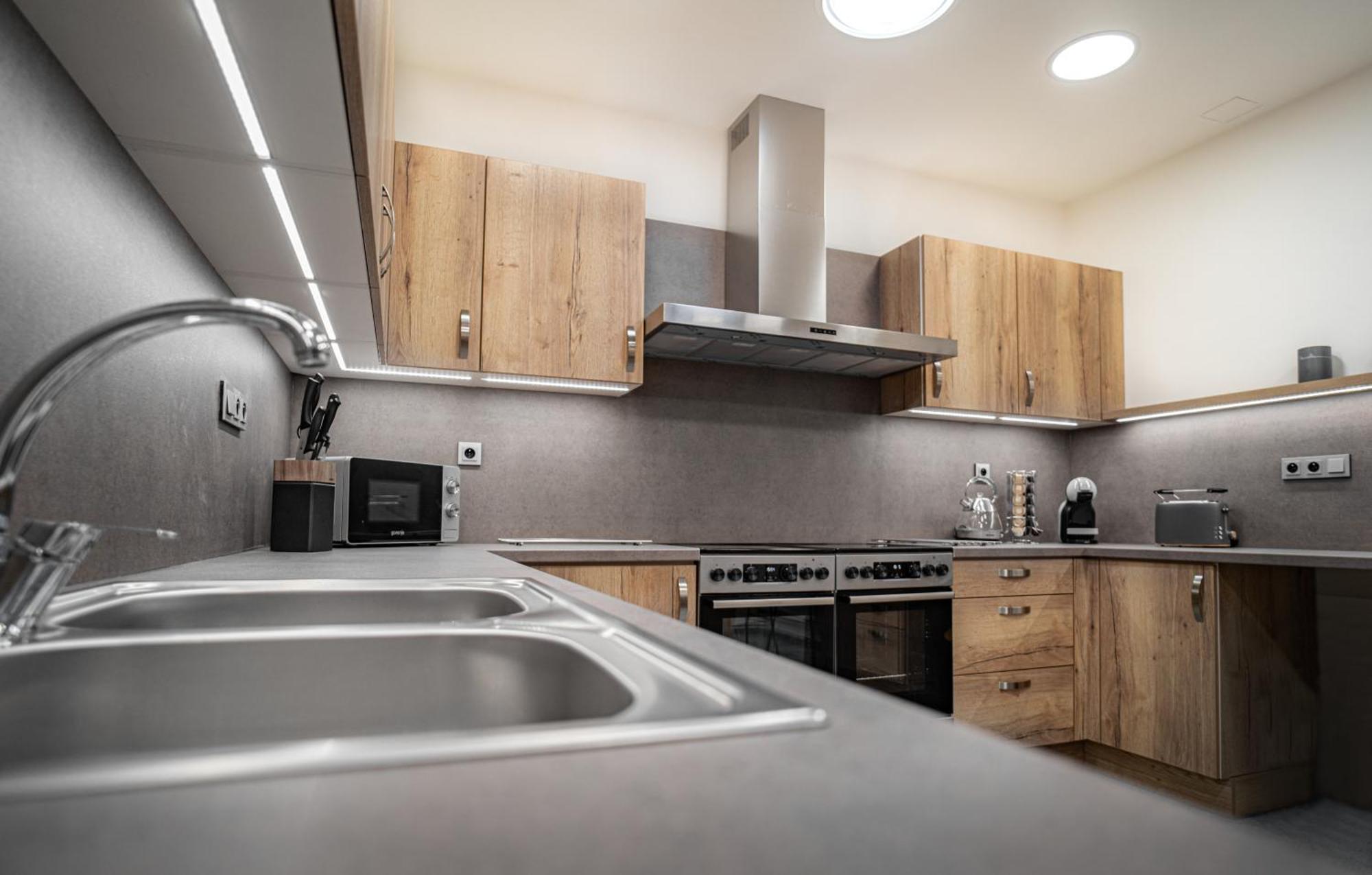 Apartmanovy Dum Sklipek 트러트노브 외부 사진